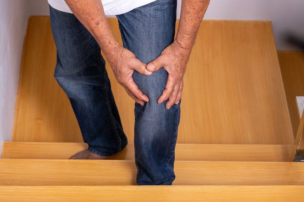 درد زانو هنگام بالا رفتن از پله ها